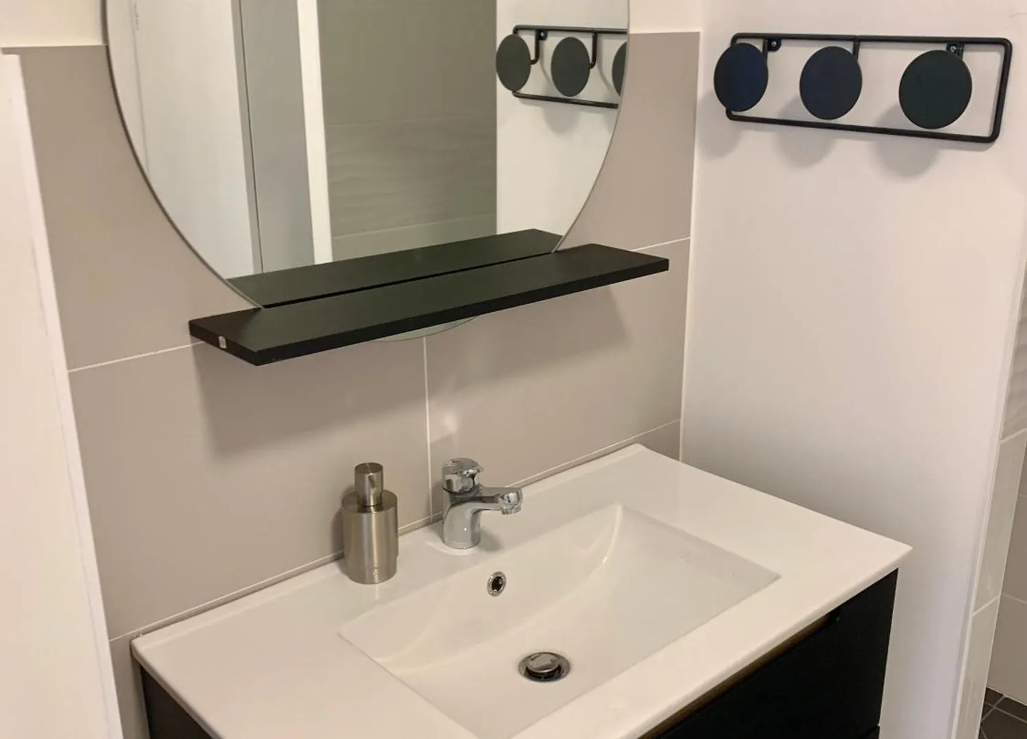 5Mn Crolles Chambre Au Calme Parking Gratuit - Belle Cuisine Partagee Froges Guest house